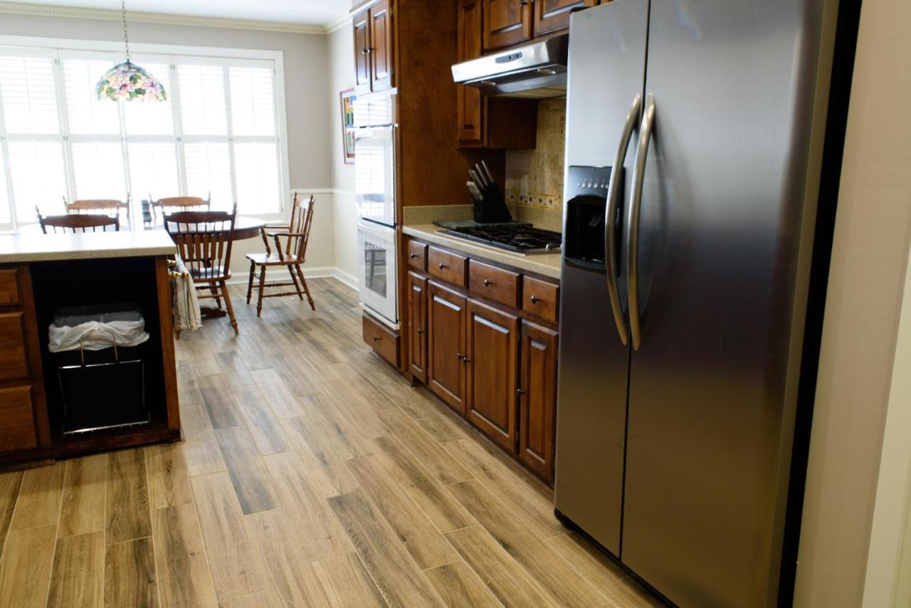 Oakwood Manor - Steps To Oaklawn, Minutes To Downtown, Lakes, More Hot Springs Exterior photo