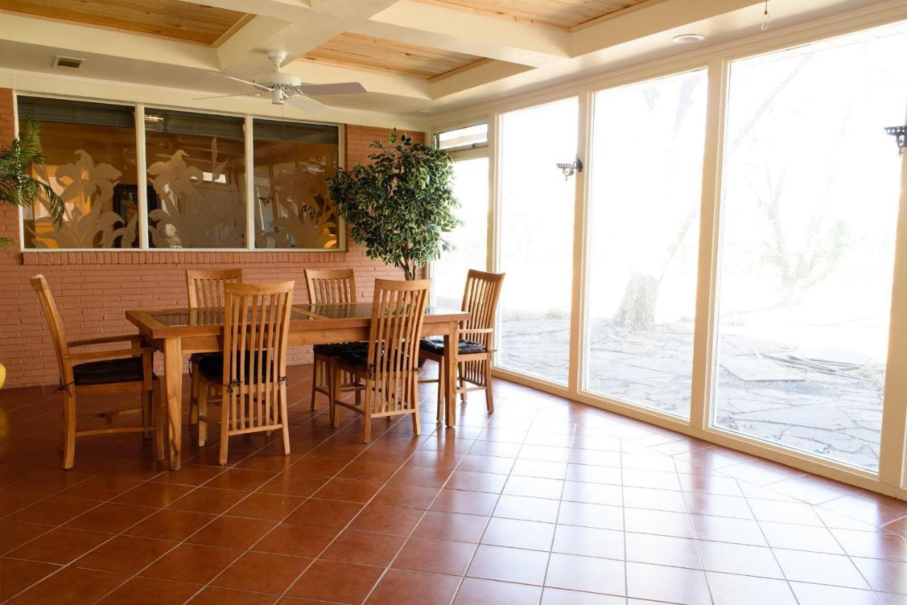 Oakwood Manor - Steps To Oaklawn, Minutes To Downtown, Lakes, More Hot Springs Exterior photo